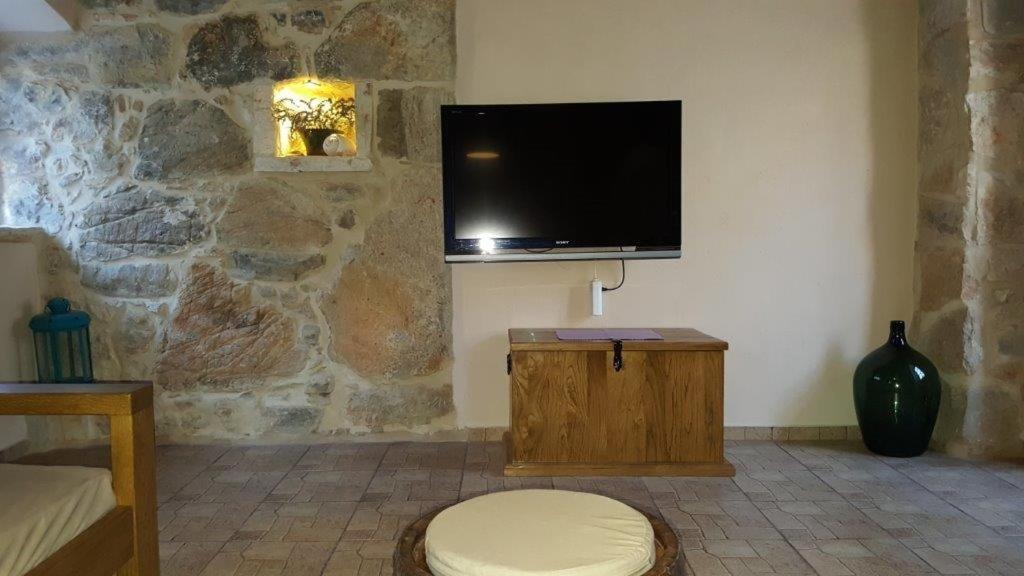 Holiday House With A Swimming Pool Vrbanj, Hvar - 11040 Rum bild